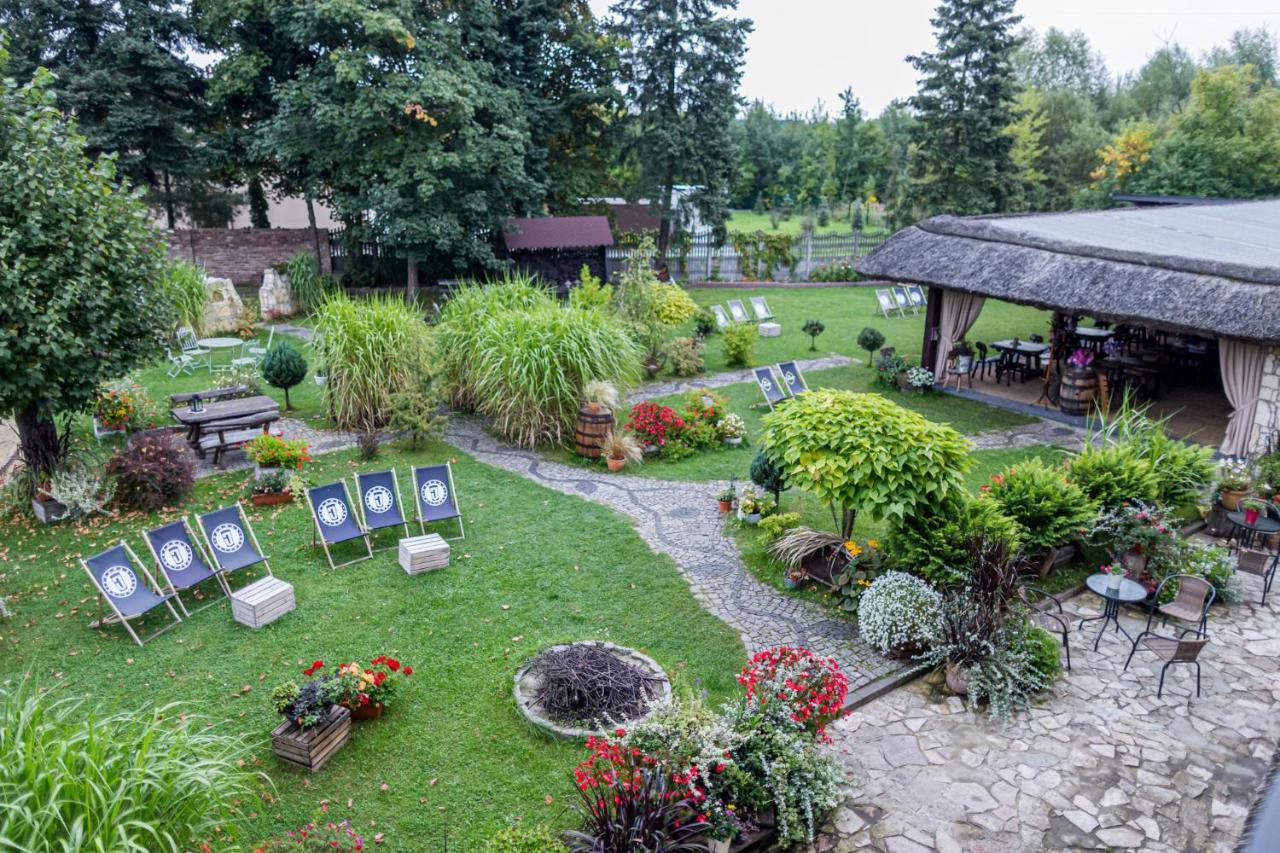 Hotel Do Poduchy Zawiercie Exterior photo